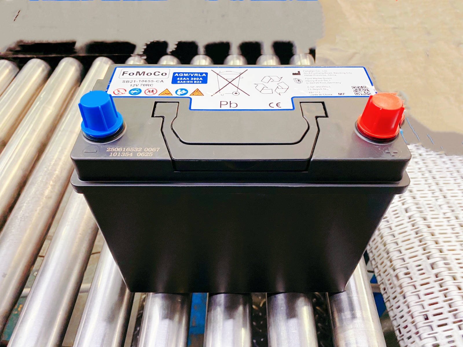 中船風帆首款日系AGM電池產(chǎn)品試裝成功